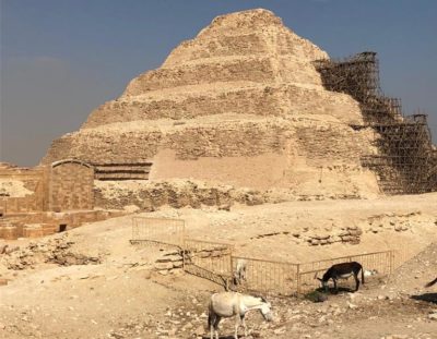 Frauenpyramide in Kairo